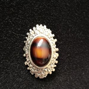 Lovely Coventry Canada Gold-tone Brooch with Tortoiseshell Cabochon Center